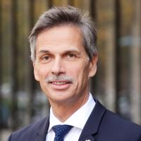 Portrait von Jörg Becker
