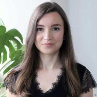 Portrait von Stefanie Hecht
